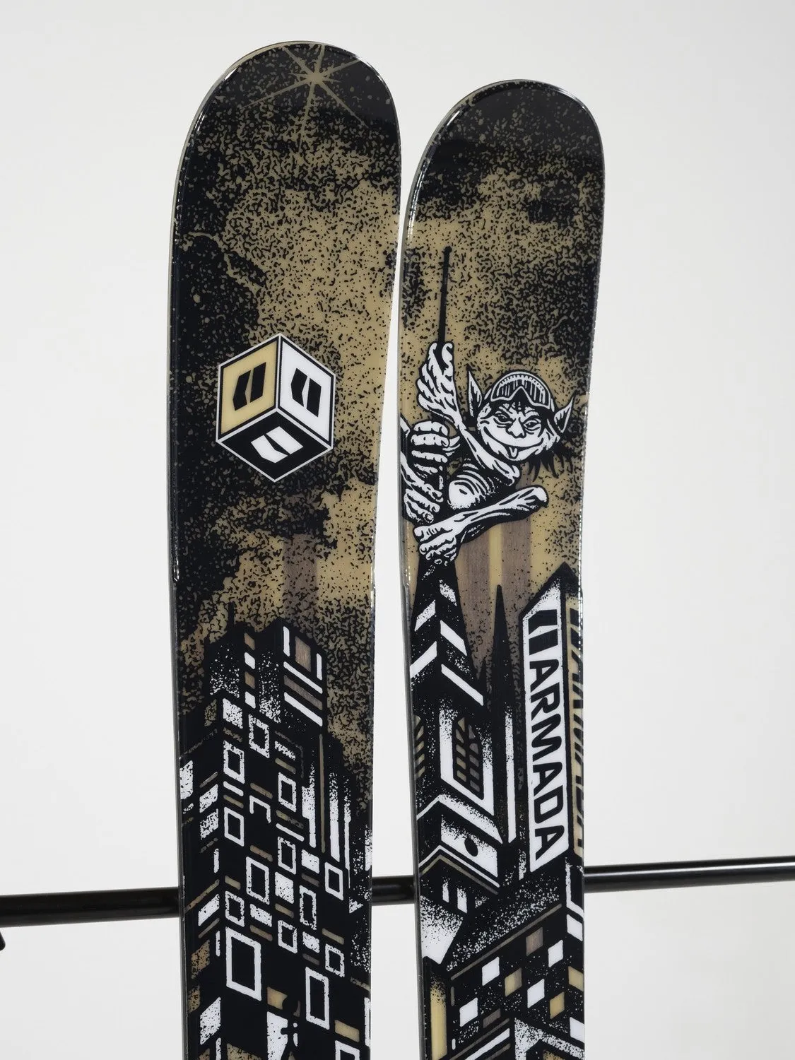 Armada Edollo Skis