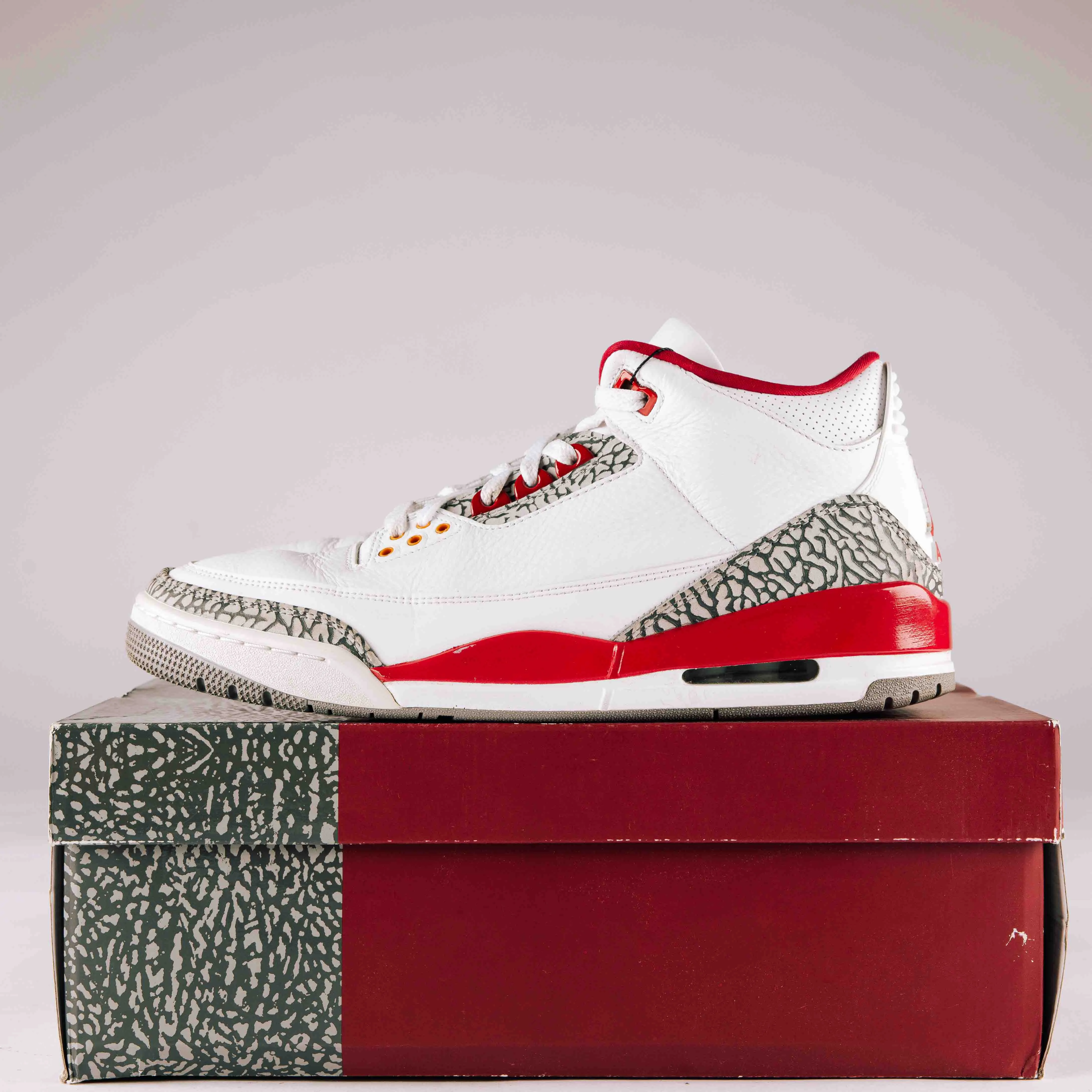 Jordan 3 Retro Cardinal Red - Used - 0216