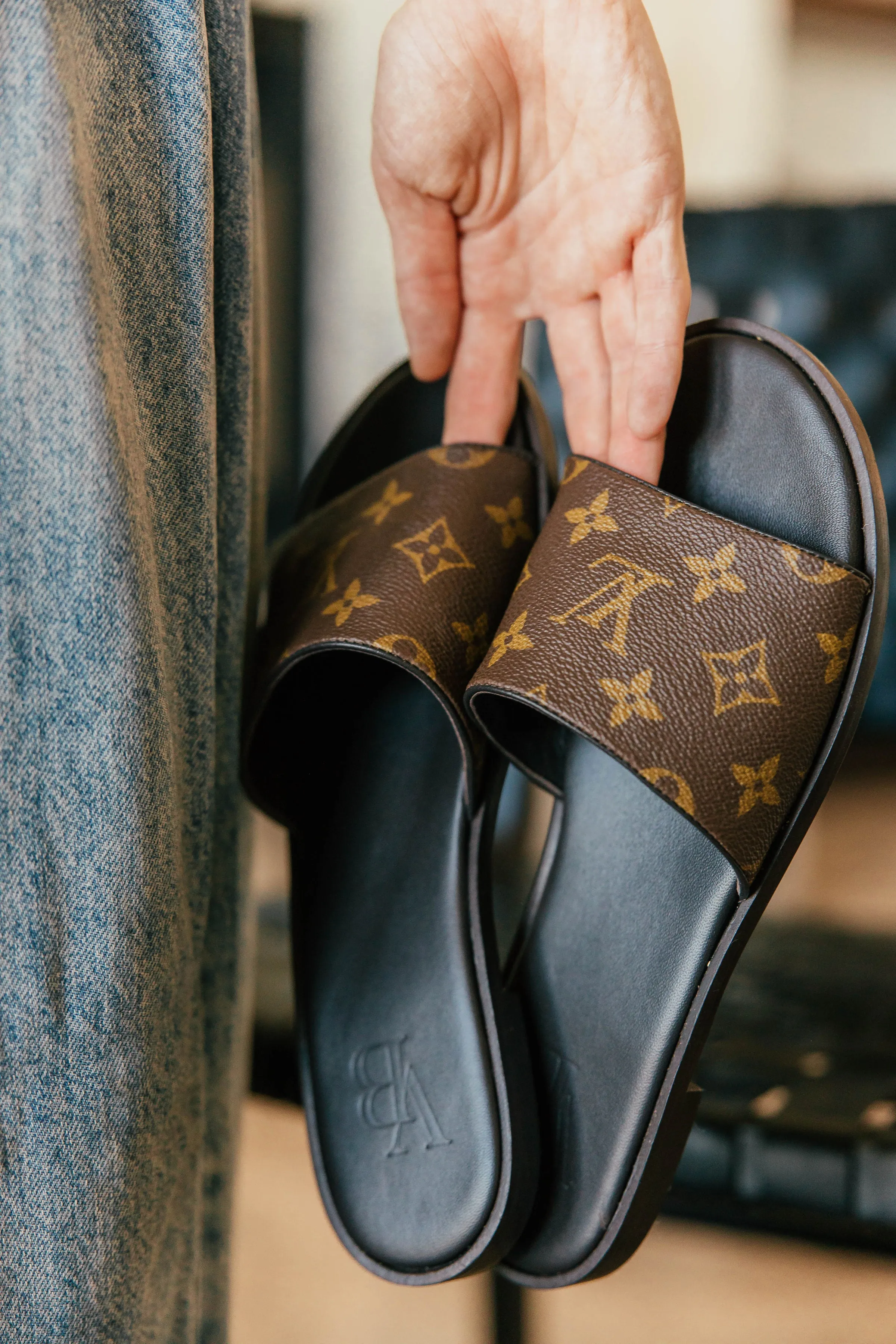 LV Sandal Flats